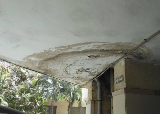 Podium slab structure